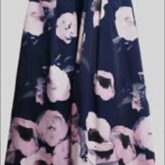 Formal Dress. Worn once, excellent condition. - Picture 3 of 3